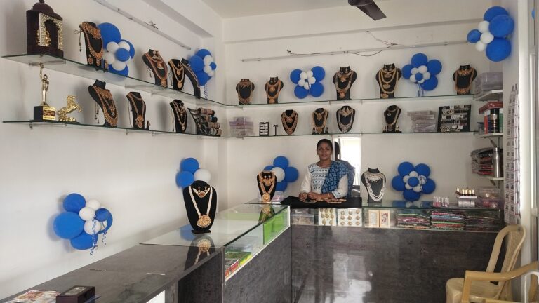 Party Petals inaugurated its flagship store at Selaiyur, Tambaram 