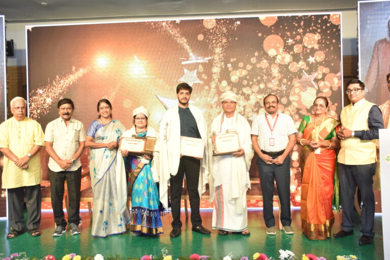 Stalwarts of Ayurveda and Vedic Medicine felicitated at the first Vamsha Vaidhya Awards in Chennai