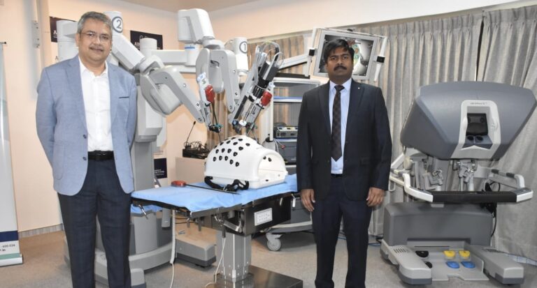AINU a renowned name in the field of urology, launched the revolutionary surgical ‘daVinciRobot’