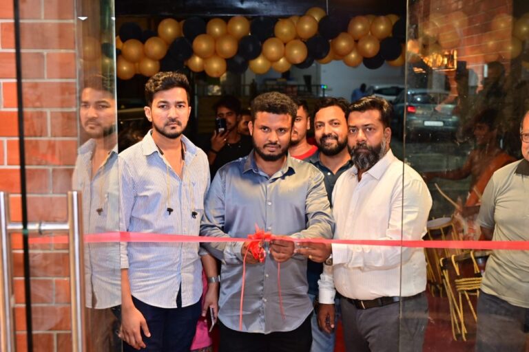 MCKINGSTOWN” MEN’S GROOMING LAUNCHED at Kalaignar Karunanidhi Salai, Saligramam