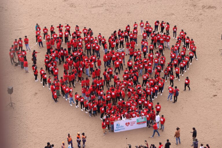 Apollo Speciality Hospitals, Vanagaram organizes Heart Shaped Human Chain to mark World Heart Day at Marina Beach