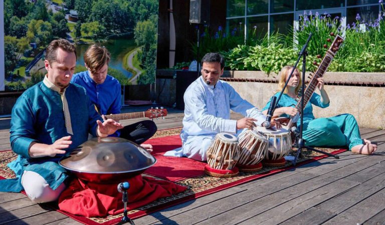 Moscow Celebrates International Yoga Day