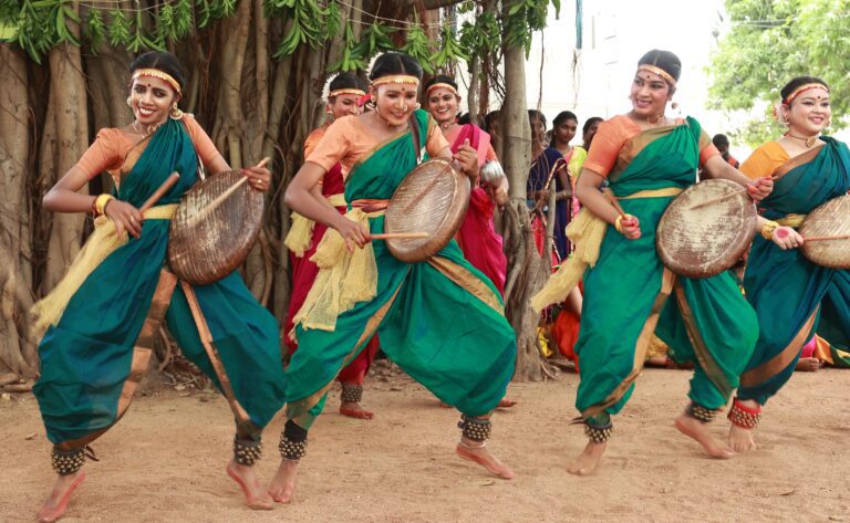 Over 4000 Students Participate in ‘Aadi Perukku’ Celebration at Dr MGR Janaki Women’s College 