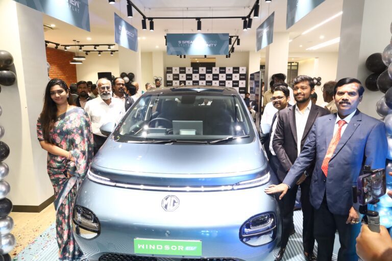 SMK MG MOUNT ROAD launches MG Windsor in Chennai