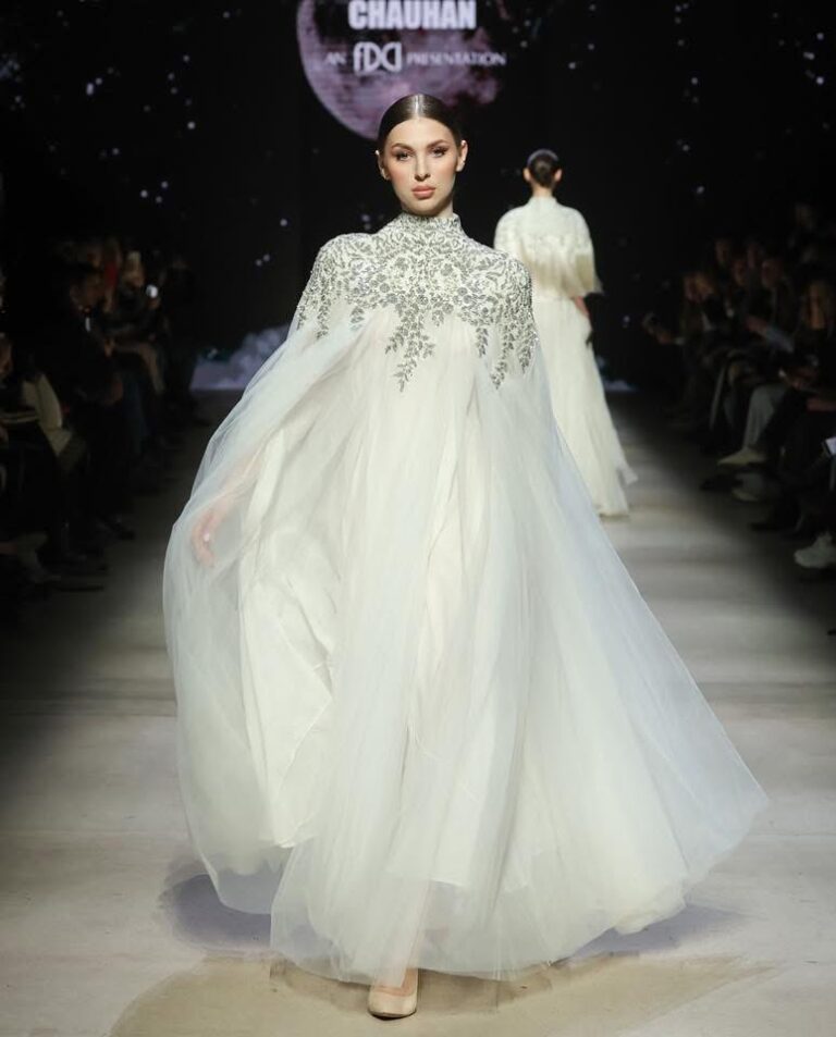 Indian Designers Shine at Fourth Moscow Fashion Week